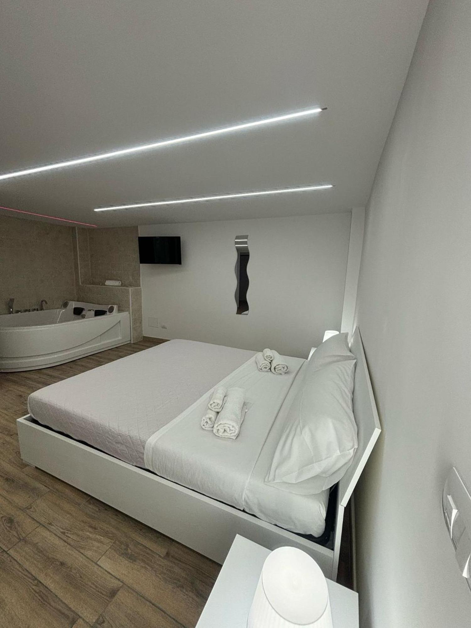 Carmen'S House Bed & Breakfast Nettuno Exterior photo